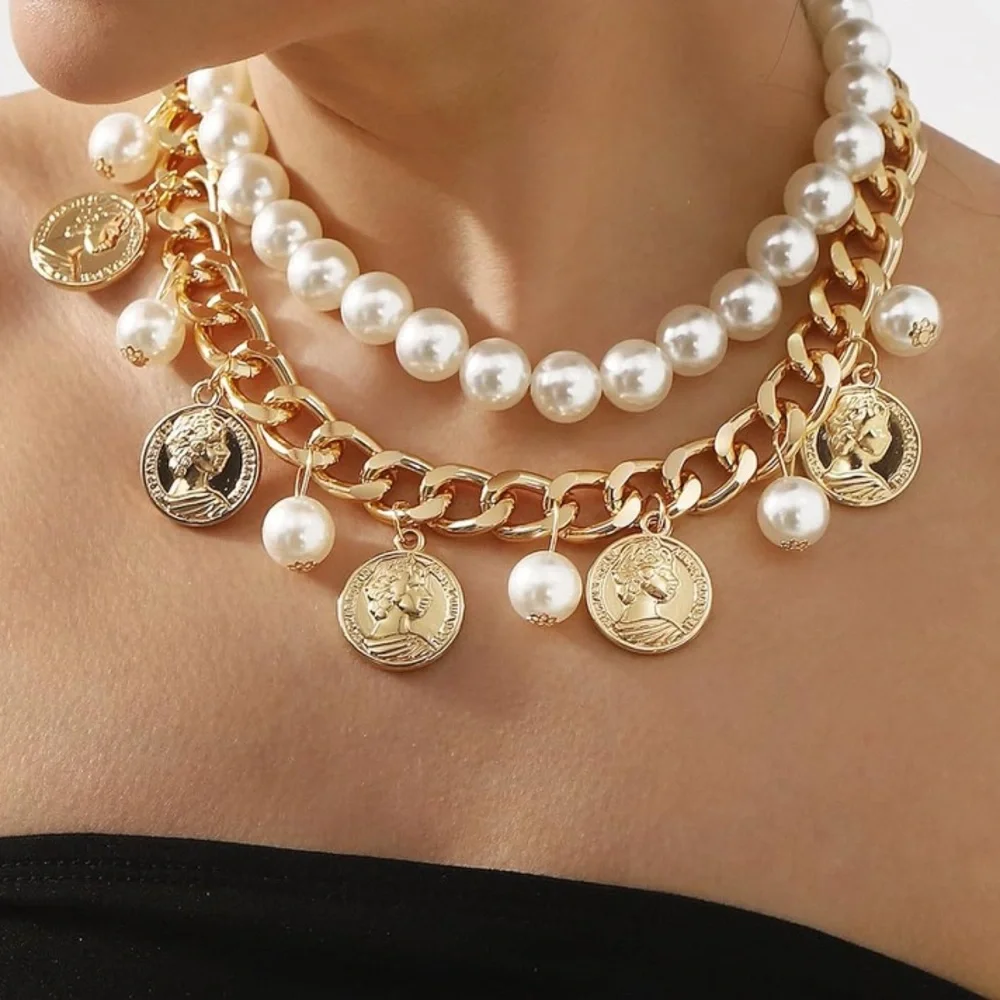 Elegant Gold and Pearl Coin Necklace